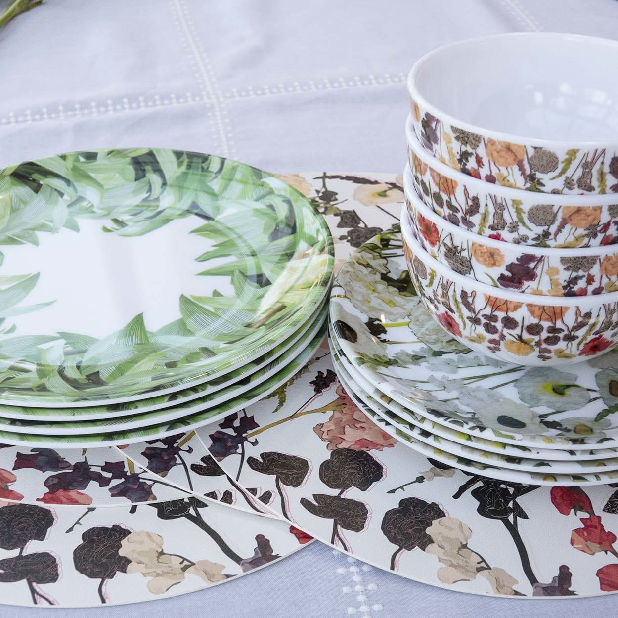 Buy Yourself Flowers Set 16 Piece Setting