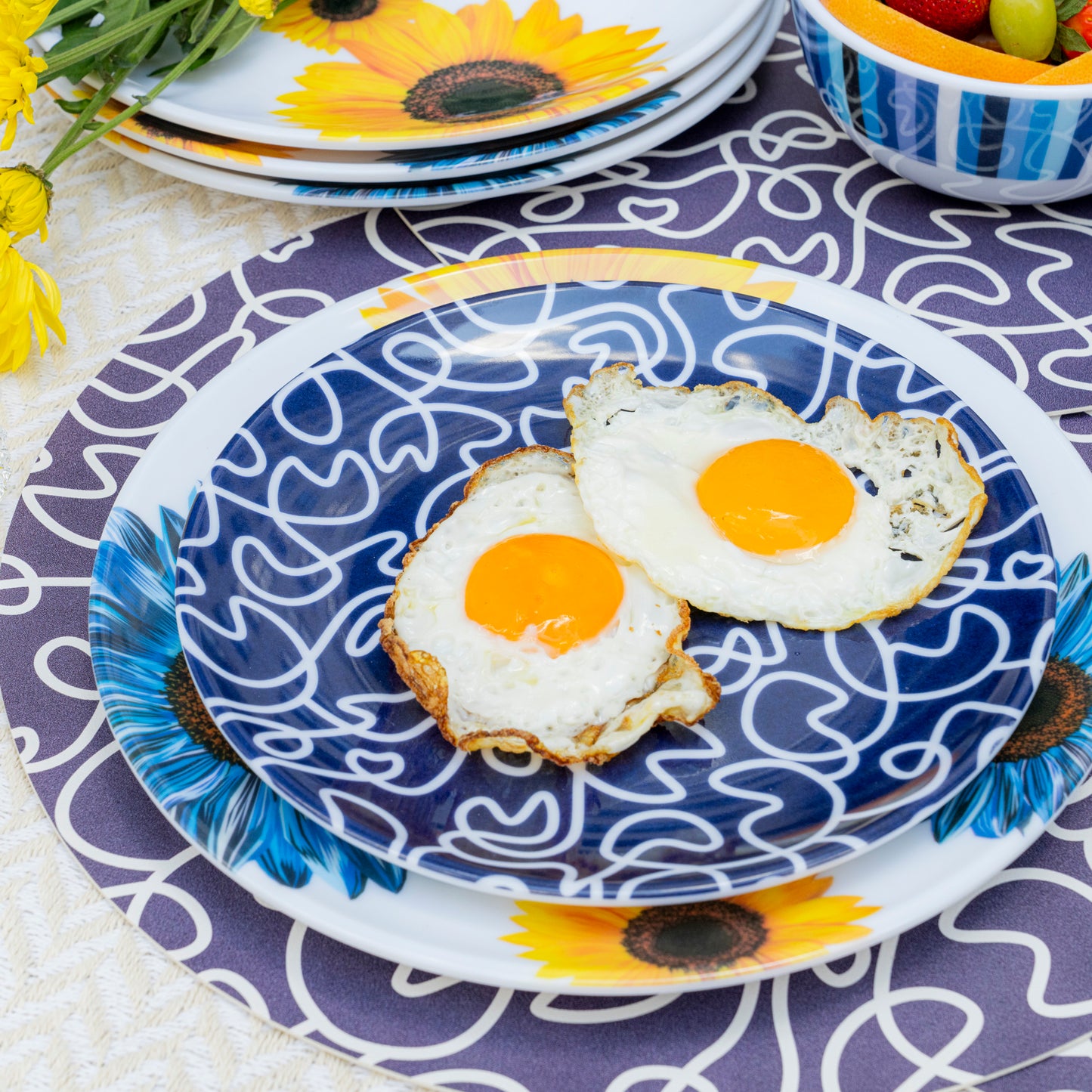 Sunflower Maze Set 16 Piece Setting