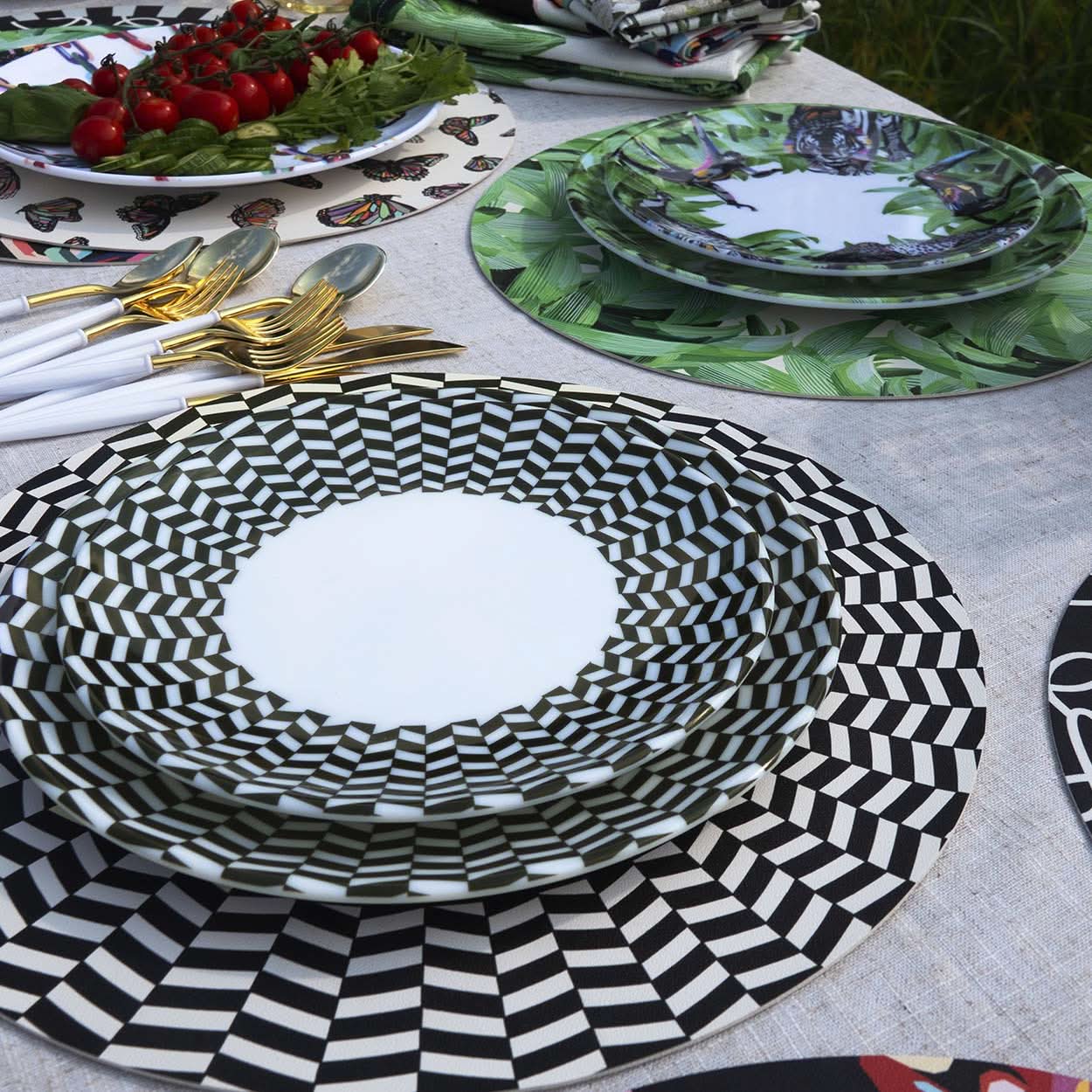 Black & White Chevron Salad Plate Set of 4