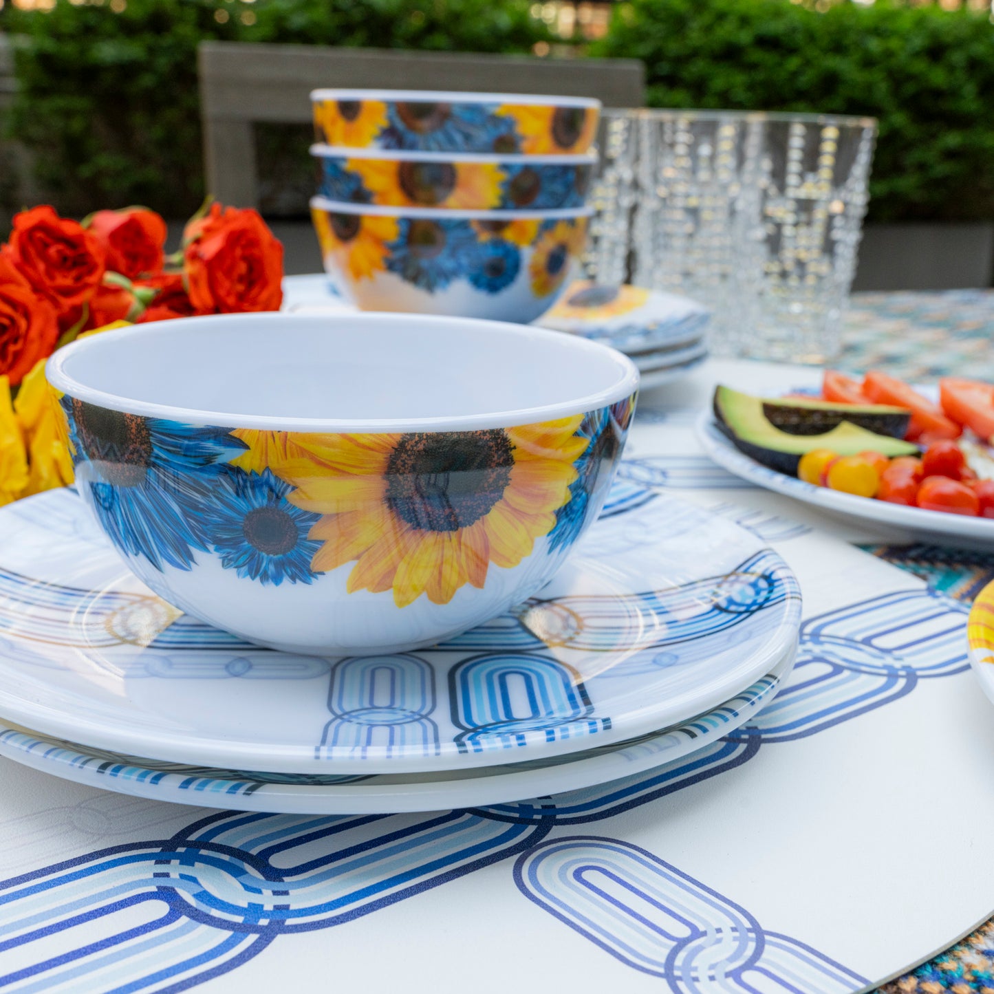 Limitless Bloom Set 16 Piece Setting