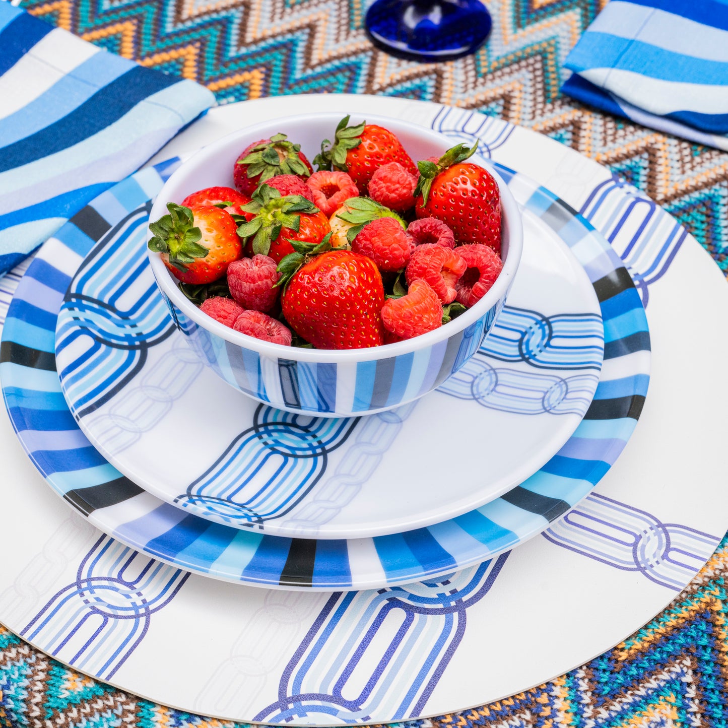 Blue Starburst Chainlink Hostess Set - 20 Piece Setting
