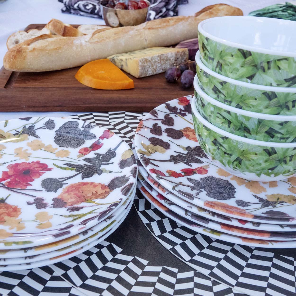 Botanical Elegance Set 16 Piece Setting