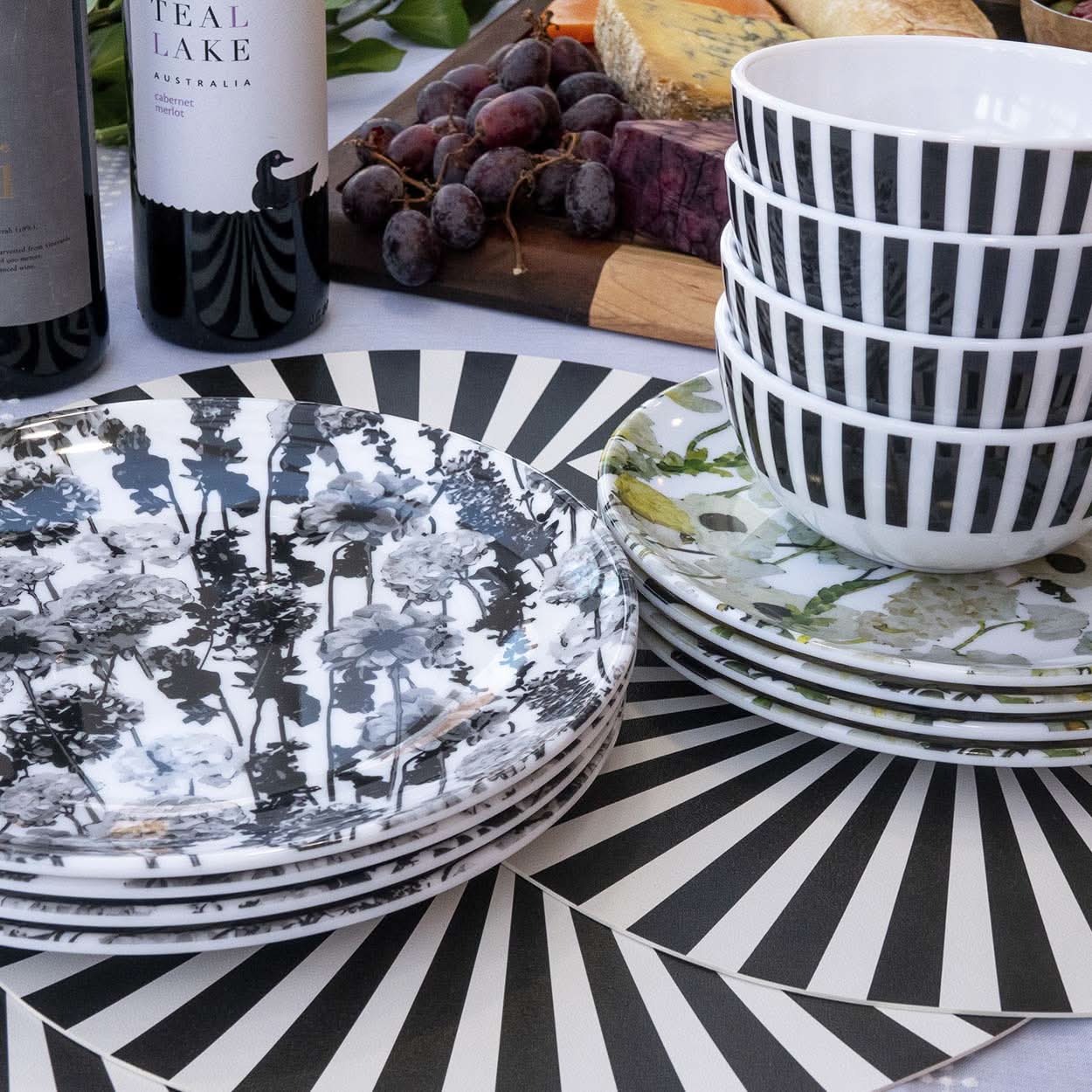 Stylish Sophistication Set 16 Piece Setting