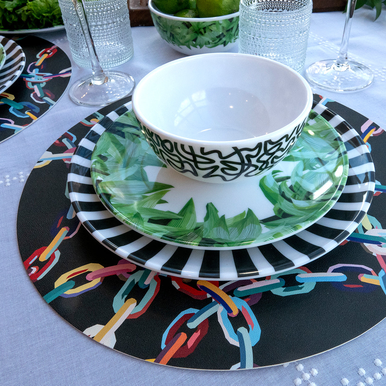 Jungle Chic Set 16 Piece Setting